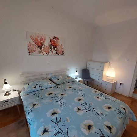 Apartmani Paradiso Krk Town Exterior photo