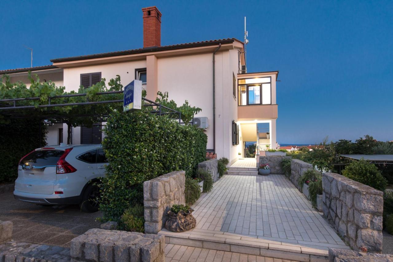 Apartmani Paradiso Krk Town Exterior photo