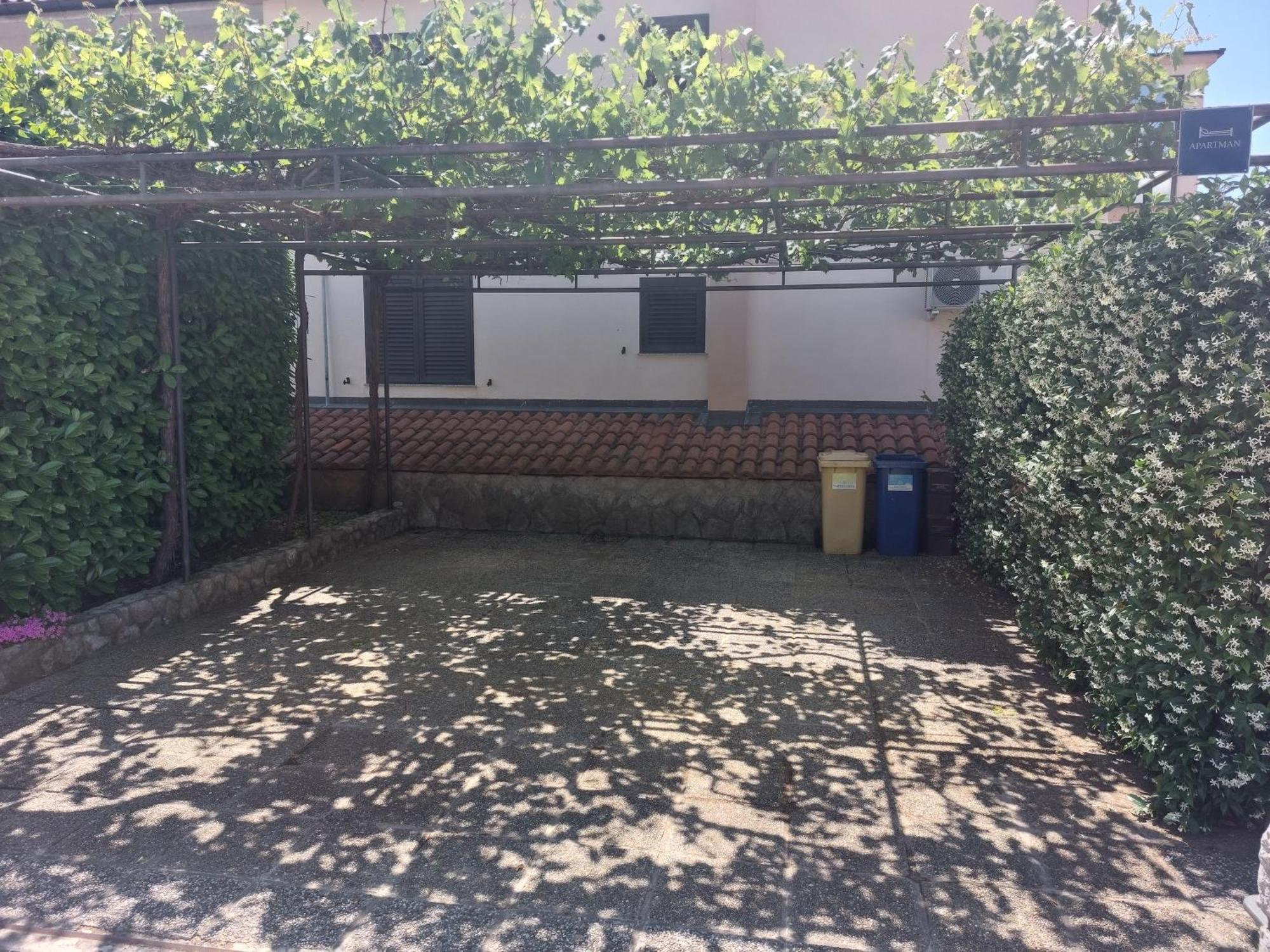 Apartmani Paradiso Krk Town Exterior photo